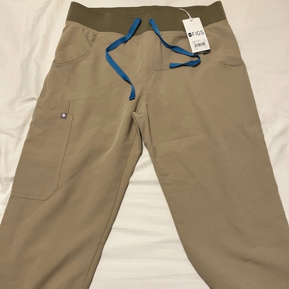 Figs Kade Cargo Scrub Pants